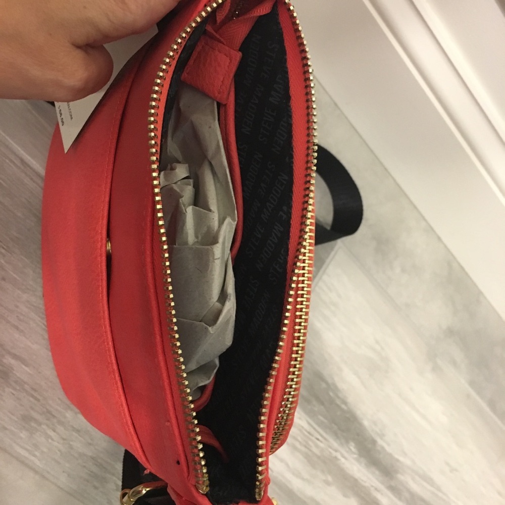 Steve Madden BGLAM Coral Crossbody Purse Bag - Picture 8 of 8